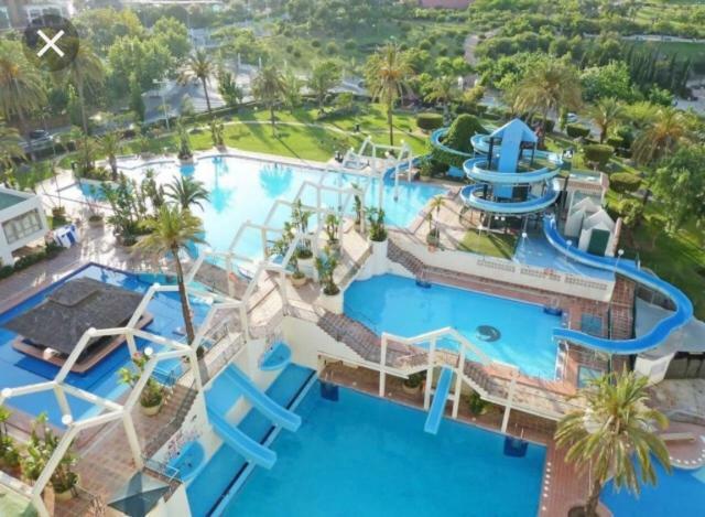 Benalbeach Jr Suite Малага Экстерьер фото
