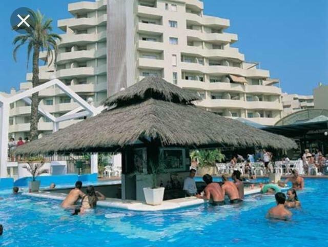 Benalbeach Jr Suite Малага Экстерьер фото