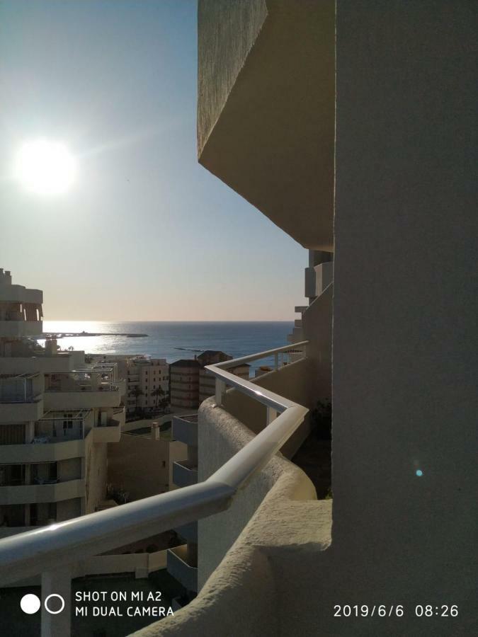 Benalbeach Jr Suite Малага Экстерьер фото