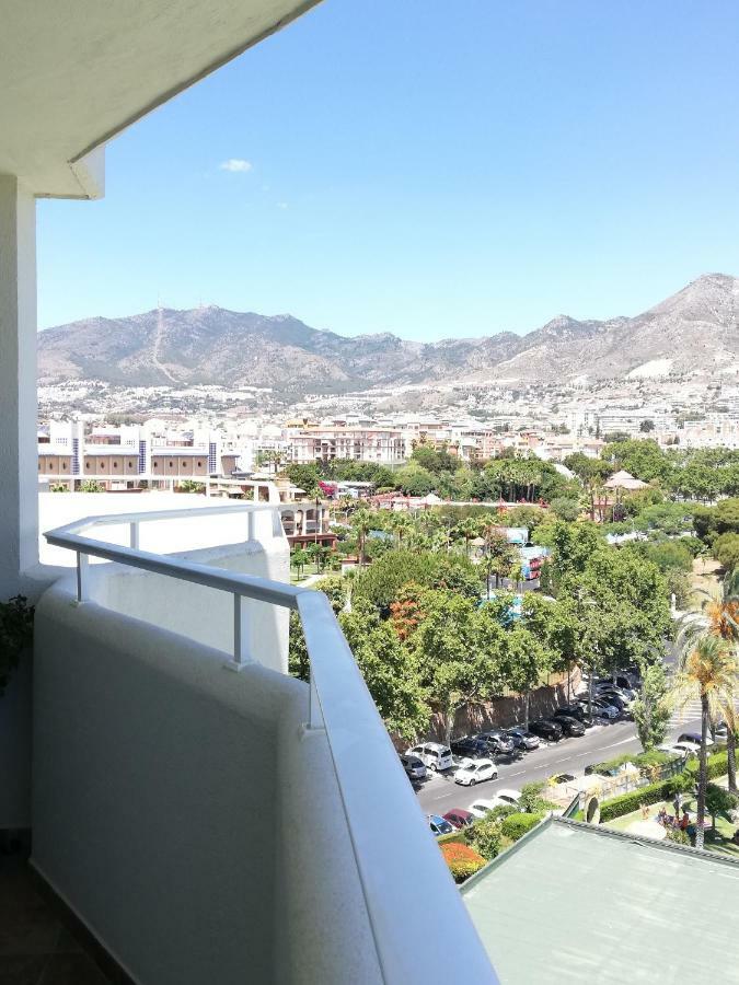 Benalbeach Jr Suite Малага Экстерьер фото