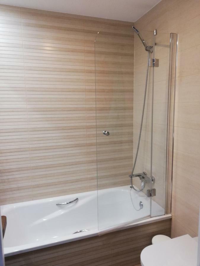 Benalbeach Jr Suite Малага Экстерьер фото